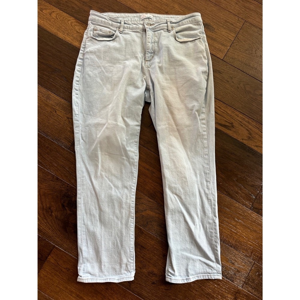 LOFT The Girlfriend Jeans Light Wash Denim Size 31 12 Womens Relaxed Fit